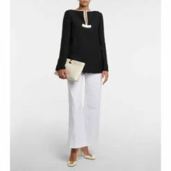 Valentino Garavani One Stud Small Leather Clutch -Valentino Garavani Sales unnamed file 3110