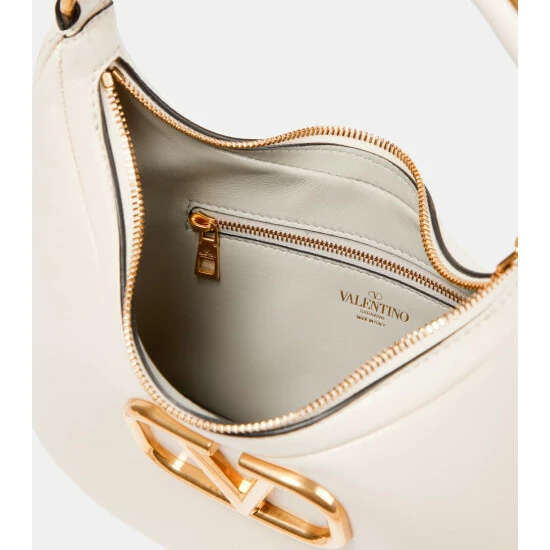 Valentino Garavani Stud Sign Leather Shoulder Bag 4 Valentino Garavani Stud Sign Leather Shoulder Bag - Image 2