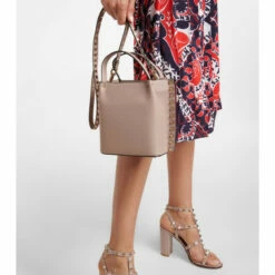 Valentino Garavani Rockstud Small Leather Tote Bag 11 Valentino Garavani Rockstud Small Leather Tote Bag -Valentino Garavani Sales unnamed file 3144