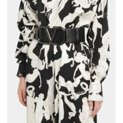 Valentino Garavani VLOGO Leather Belt