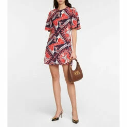 Valentino Garavani Stud Sign Leather Shoulder Bag -Valentino Garavani Sales unnamed file 3185