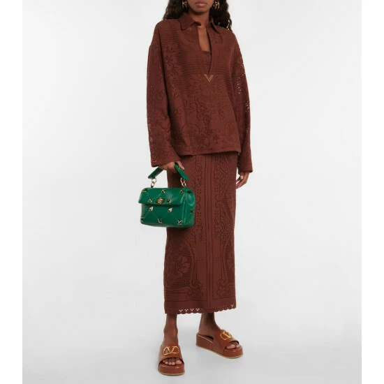 Valentino Garavani Roman Stud Medium Leather Shoulder Bag 6 Valentino Garavani Roman Stud Medium Leather Shoulder Bag - Image 4