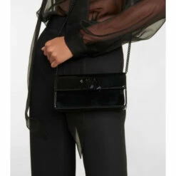 Valentino Garavani VLogo Patent Leather Shoulder Bag -Valentino Garavani Sales unnamed file 3246