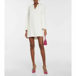 Valentino Garavani Rockstud Small Leather Shoulder Bag -Valentino Garavani Sales unnamed file 3309