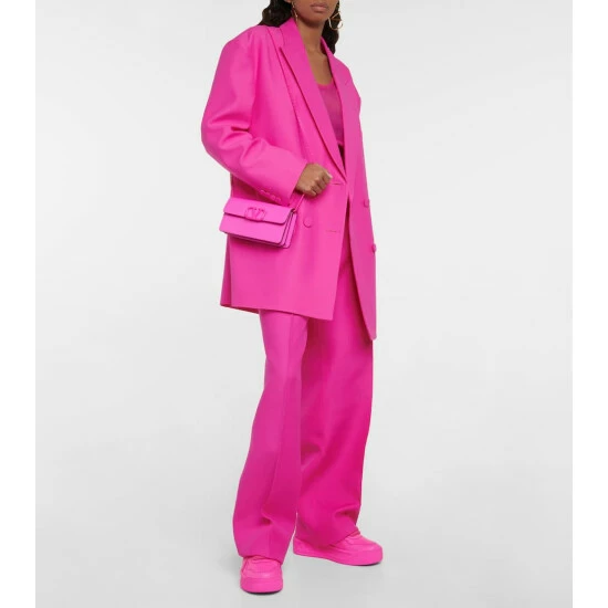 Valentino Garavani VLogo Patent Leather Shoulder Bag 6 Valentino Garavani VLogo Patent Leather Shoulder Bag - Image 4