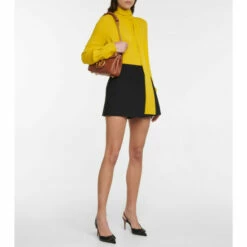 Valentino Garavani Stud Sign Leather Shoulder Bag 9 Valentino Garavani Stud Sign Leather Shoulder Bag -Valentino Garavani Sales unnamed file 3472