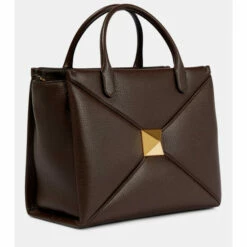 Valentino Garavani One Stud Medium Leather Tote Bag 8 Valentino Garavani One Stud Medium Leather Tote Bag -Valentino Garavani Sales unnamed file 3520