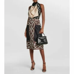 Valentino Garavani One Stud Mini Leather Crossbody Bag -Valentino Garavani Sales unnamed file 419