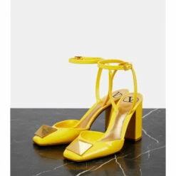 Valentino Garavani One Stud Patent Leather Pumps 10 Valentino Garavani One Stud Patent Leather Pumps -Valentino Garavani Sales unnamed file 433