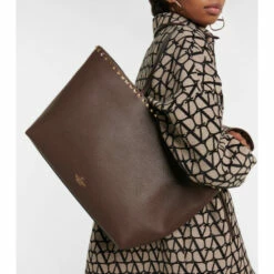 Valentino Garavani Rockstud Large Leather Tote Bag -Valentino Garavani Sales unnamed file 623