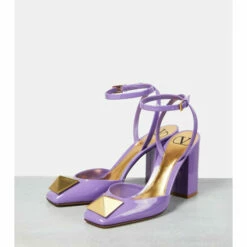 Valentino Garavani Roman Stud Leather Pumps -Valentino Garavani Sales unnamed file 644