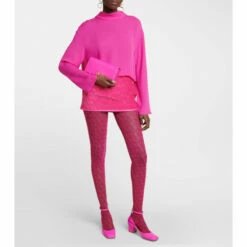 Valentino Garavani VLogo Leather Shoulder Bag 9 Valentino Garavani VLogo Leather Shoulder Bag -Valentino Garavani Sales unnamed file 687