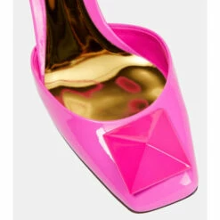 Valentino Garavani One Stud Patent Leather Pumps -Valentino Garavani Sales unnamed file 918