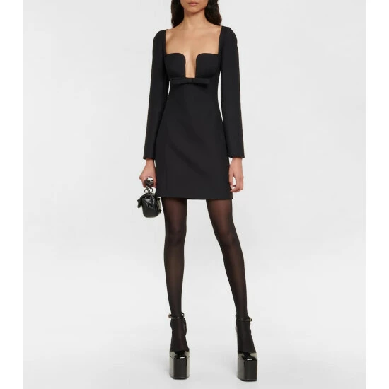 Valentino Garavani Discobox Patent Leather Platform Pumps 3 Valentino Garavani Discobox Patent Leather Platform Pumps